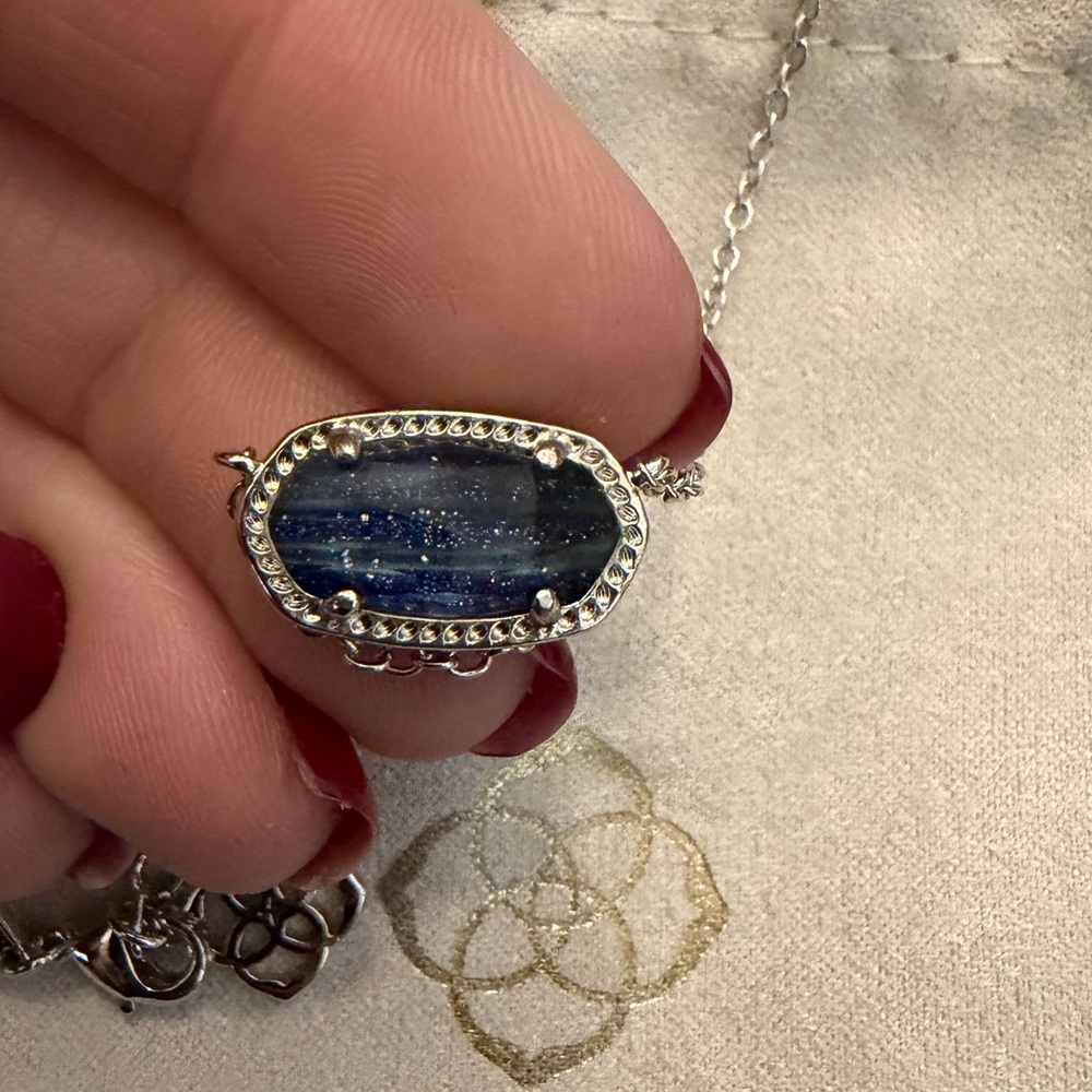 Authentic Kendra Scott Silver Elisa Necklace with Deep Blue Stone. - Picture 3 of 4